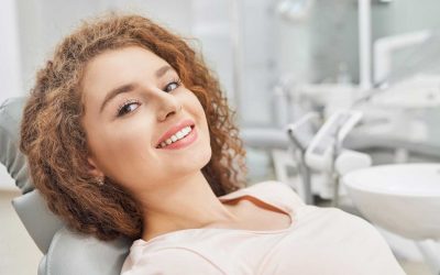 Cosmetic Bonding vs. Veneers: Which Is Right for Your Smile in Itasca, IL?